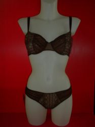 IMPLICITE BY SIMONE PERELE (96pièces) 6€ht/pièce au lieu de 7€50.......... SOLDES -20%