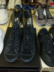 BASKET DIESEL HOMME(88paires)................. 25�20ht/paire au lieu de 28�........... SOLDES -10%