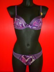 LINGERIE ETAM (260 pièces)......... 3€50ht/pièce au lieu de 5€............... SOLDES -30%