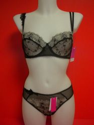 LINGERIE PASSIONATA (100 pi�ces) 6�ht/pi�ce au lieu de 7�50................. SOLDES -20%